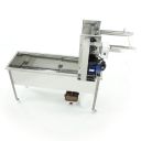 W2092_Wstol-do-odsklepiania-z-odsklepiarka-ze-slizgami-230v-z-wytwornica-pary-minima-line.jpg_product Stůl odvíčkovací s řetězovým podavačem 230V, s vyvíječem páry Lysoň MINIMA Thumb