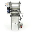 W2092_Wstol-do-odsklepiania-z-odsklepiarka-ze-slizgami-230v-z-wytwornica-pary-minima-line.jpg_product_product_product_product_ Stůl odvíčkovací s podávacími lištami 230V, s uzavřeným oběhem – MINIMA Thumb