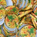 vcela-na-lipe-05.jpg_1 Víčko na sklenici TO 82 - včela na lípě - 700 ks - celá krabice - HO9 Thumb