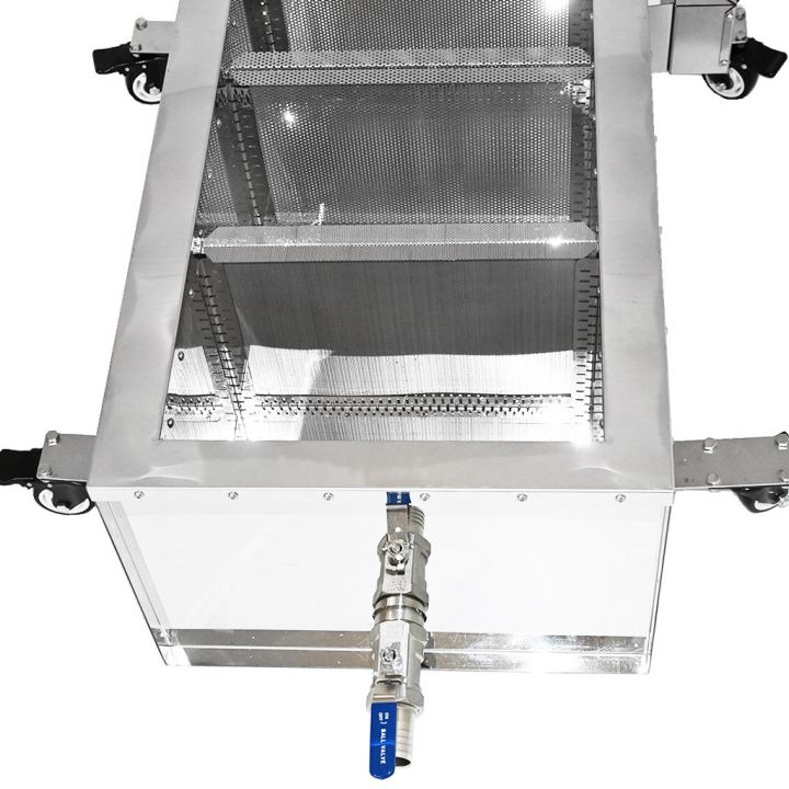 Nádoba na med s kaskádovým sítem a krytem Mellarius