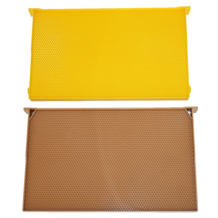 Celoplastový rámek r.m. 39x24 - 3 gen. - termoplast - hnědý