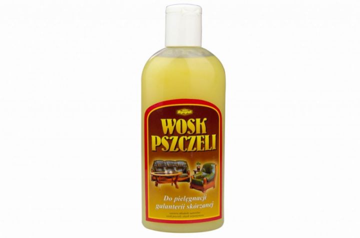 1601-vceli-vosk-na-kuzi.jpg