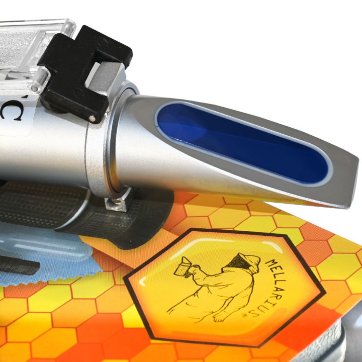 M5103-refraktometr-11.jpg_1 Refraktometr na med Catania ATC - cukroměr pro měření obsahu vody v medu