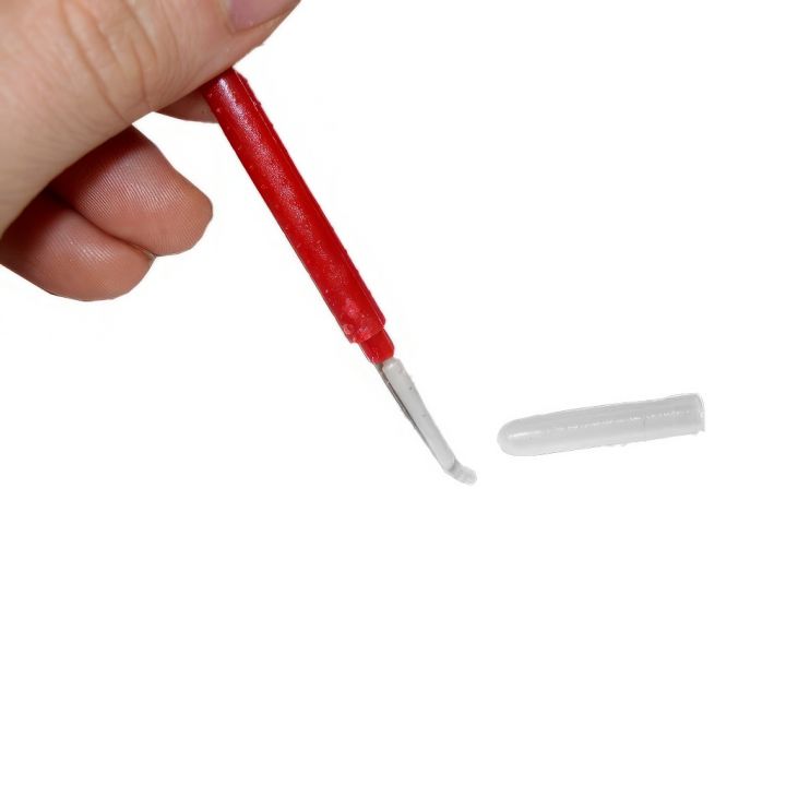 Přelarvovací lžička s jazýčkem