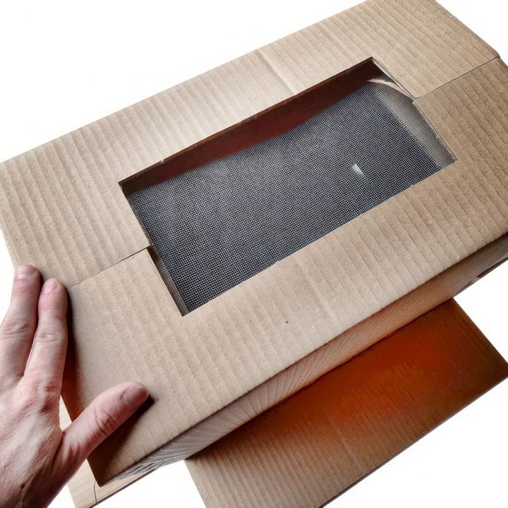 Krabice na oddělky 39 x 24 - rozložená + síťka