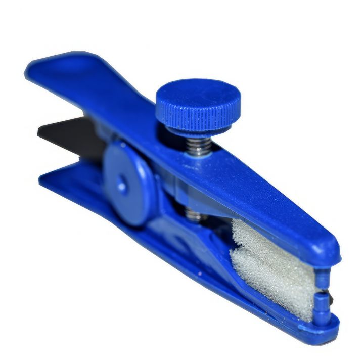 Kleště k značení včelích matek