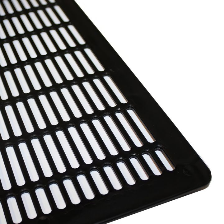 Mateří mřížka - černý litý plast CZ