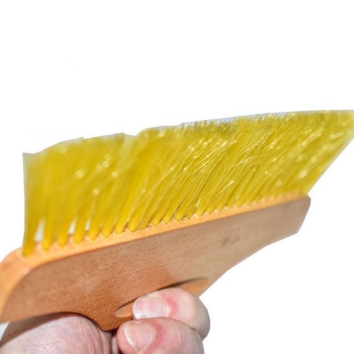 Smetáček k ometení včel - Bee Brush - DE