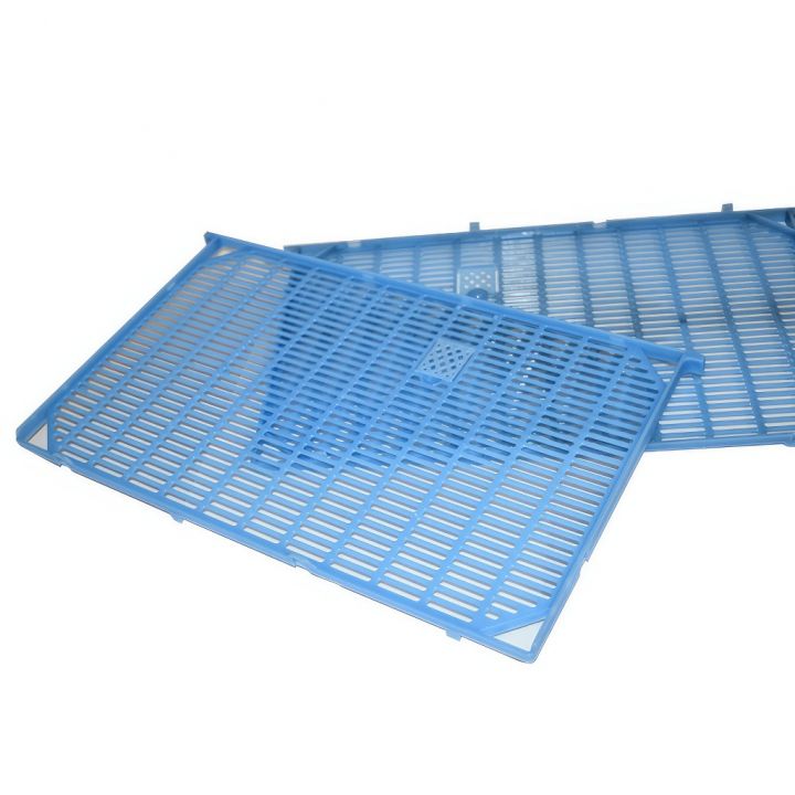 Izolátor včelích matek 39x24