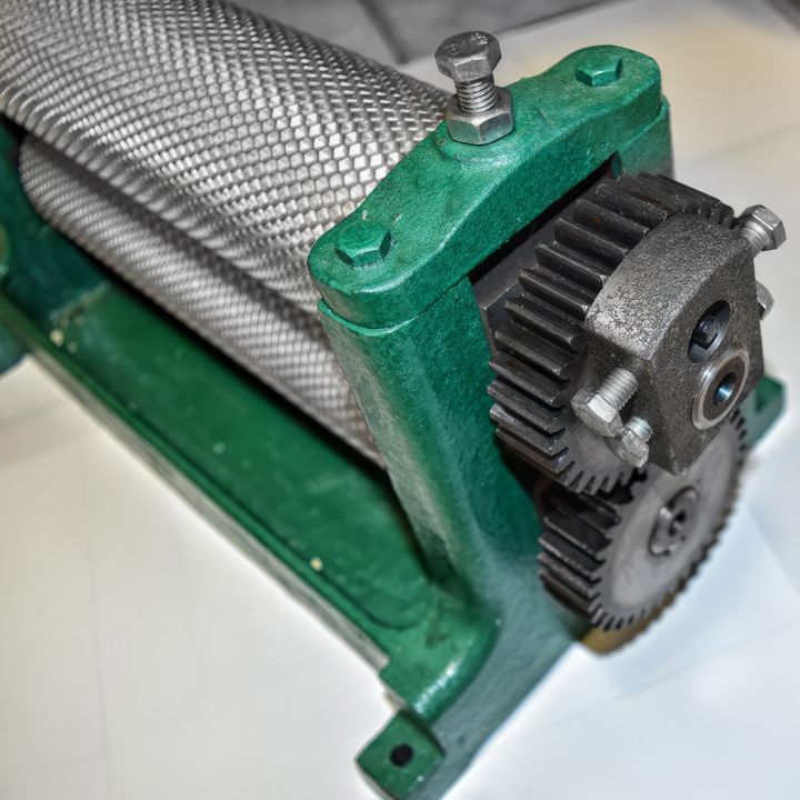 Ruční lis na mezistěny - gravírovaný