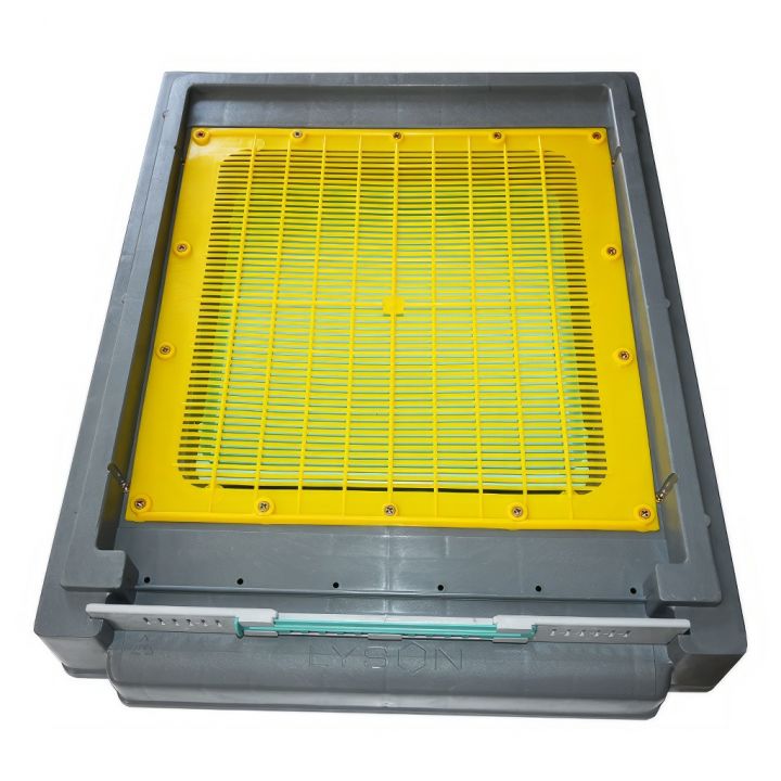 dno-da-plastove-39x24-01.jpg_product_product_product_product_product_product_product_product_product_product_product_product Plastové zasíťované dno Lysoň - Langstroth-Dadant