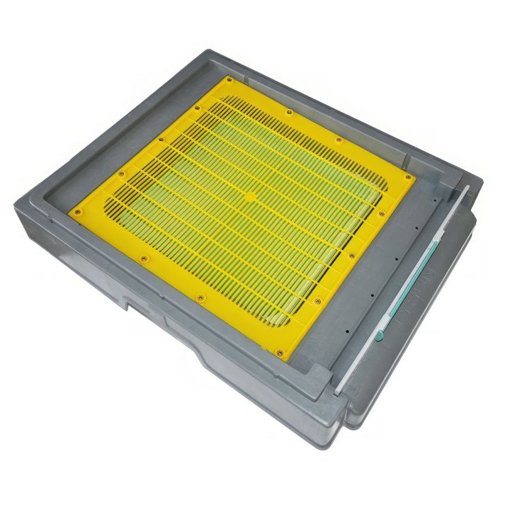 dno-da-plastove-39x24-01.jpg_product_product_product_product_product_product_product_product_product_product_product_product Plastové zasíťované dno Lysoň - Langstroth-Dadant