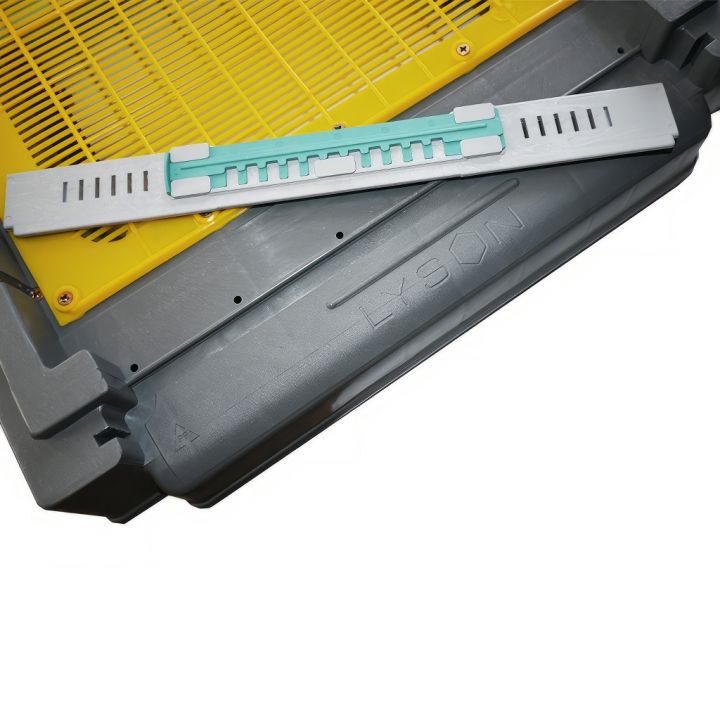 dno-da-plastove-39x24-01.jpg_product_product_product_product_product_product_product_product_product_product_product_product Plastové zasíťované dno Lysoň - Langstroth-Dadant