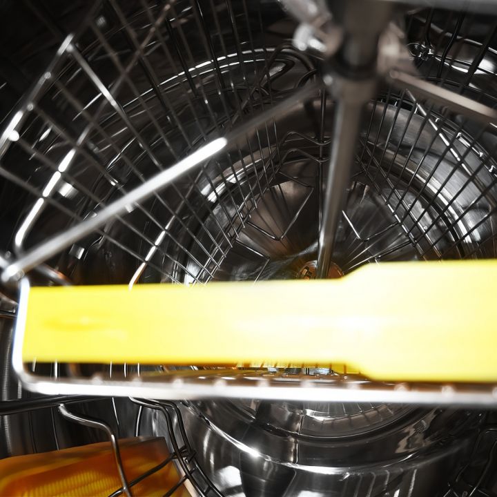 Medomet Mellarius MaxiLine 3 r. s 230V el. pohonem P40