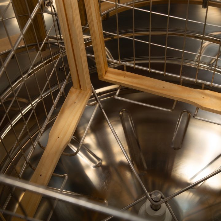 Medomet Lysoň Basic 4 r. elektrický - bez hřídele - 230V P60