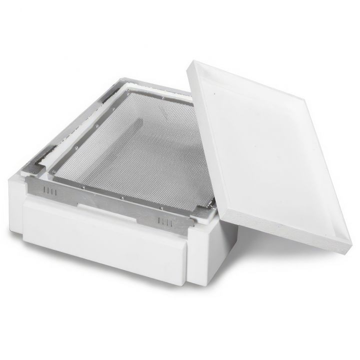 dno-hygienicke-dadant-apipol-langstroth-wielkopolski-12-ramkove-nebarvene17.jpg_1 Varroa dno na polystyrenový úl 39 x 24 Lysoň - nelakovaný