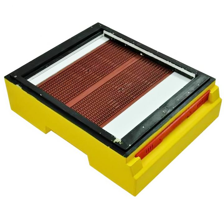 dno-vysoke-s-pylochytem-wielkopolska-12-ramkove-dadant-dadant-12-langstroth-apipol-monolit2.jpg_1 Varroa dno na úl 39 x 24 s pylochytem Lysoň