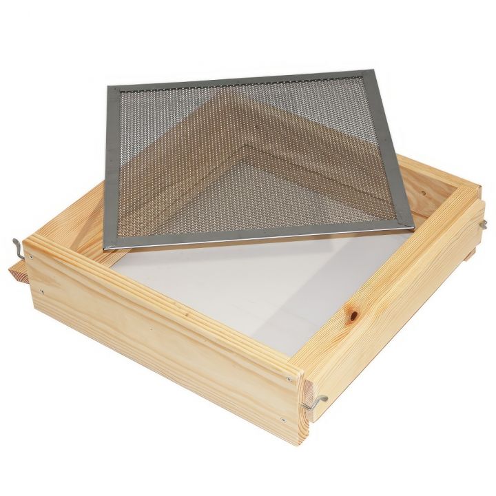 varroa-dno--39-s-vysouvaci-sitovinou-05.jpg_1 Varroa dno s vyjímatelnou siťovinou - včelí úl 39x