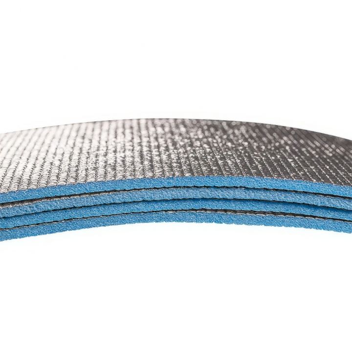 Hliníkem potažená XPE izolační pěna 8mm - role - 1,35 x 22,5 m