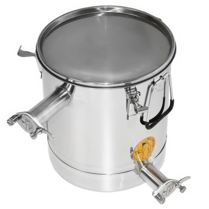 mellarius-max-25-2-kohouty-konicky-sita-02.jpg_1 Stáčecí a čeřící nádoba Mellarius MaxiLine 25 kg s kónickým dnem