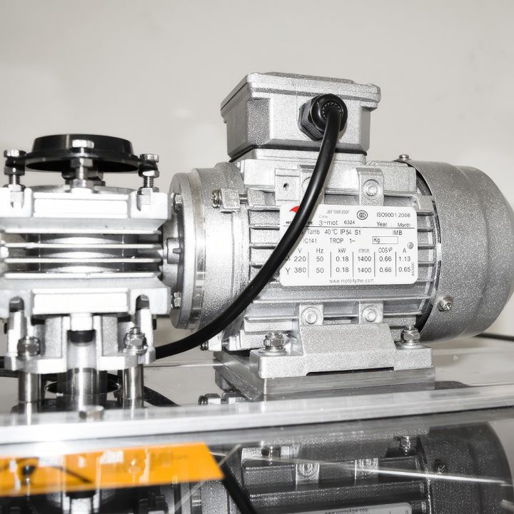 Medomet Swiss Biene 4 r. zvratný, 230V, automat - P76