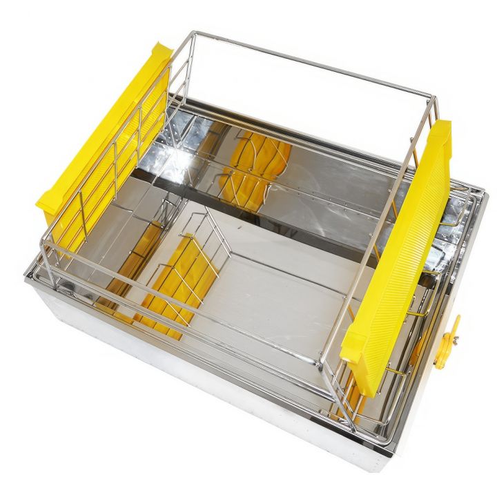 talir-velky-u-157-05.jpg_1 Talíř na odvíčkování Swiss Biene velký - celonerezový