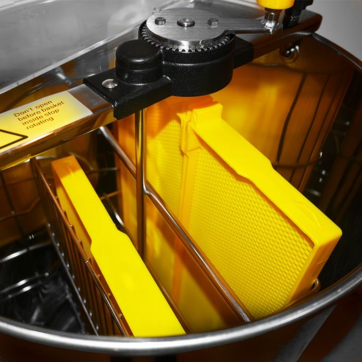 M093-medomet-2r-staceci-nadoba-09.jpg_1 Medomet s nádobou Mellarius MiniLine 2 r. ruční P40