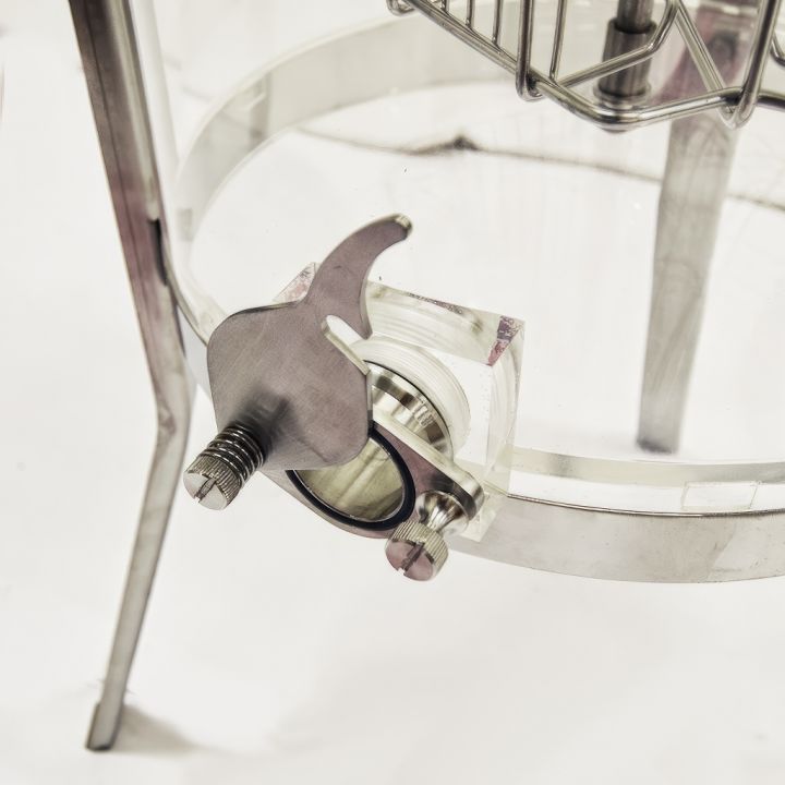 plexiglass-3-ramkovy-06.jpg_8 Medomet Mellarius ProLine transparentní 3.r. ruční s velkou klikou P40