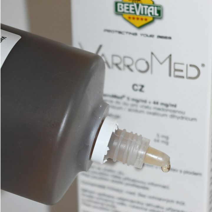 varromed-25-081.jpg_1 VarroMed 5 mg/ml + 44 mg/ml - 555 ml - DOTOVÁNO