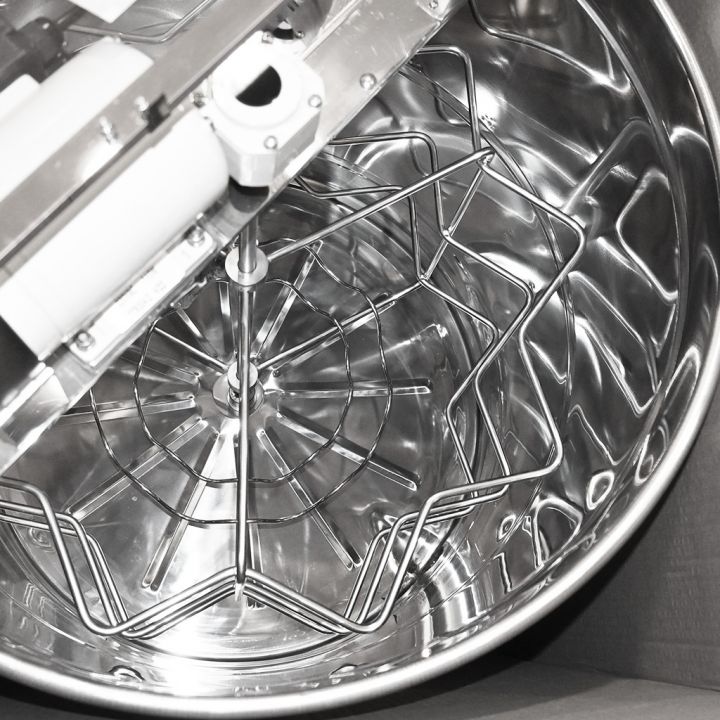 M232-kos-9-ramku-04.jpg_1 Medomet Mellarius MaxiLine 9 r. s 230V el. pohonem P64