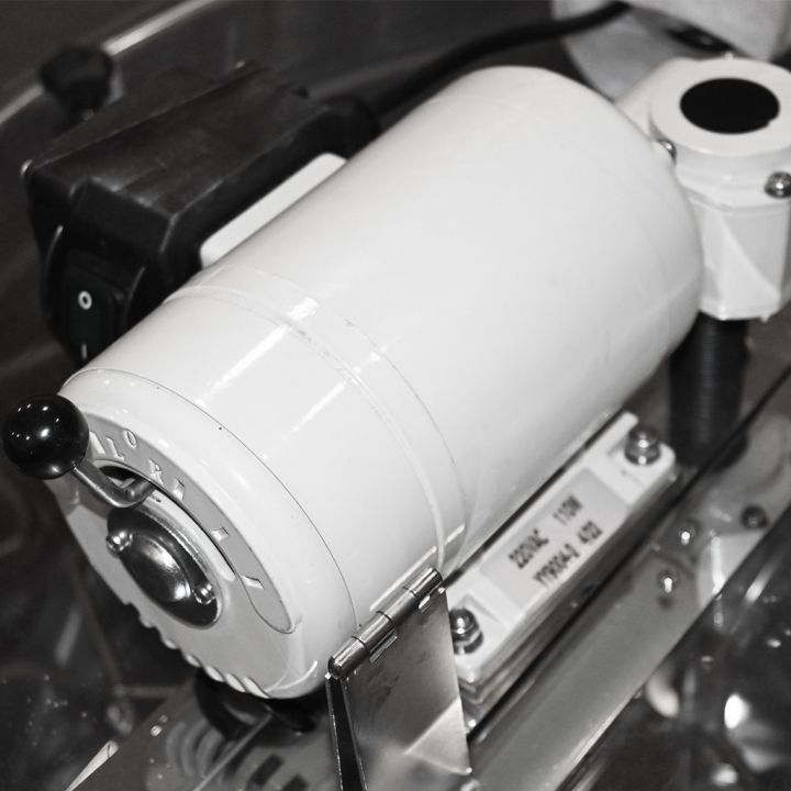 M233-kos-20-ramku-052.jpg_1 Medomet Mellarius MaxiLine 9 r. s 230V el. pohonem P64