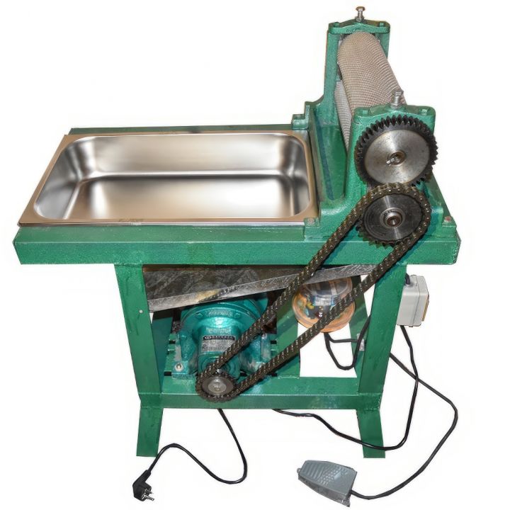 elektricky-lis-na-mezisteny-se-stolem-1.jpg_product Elektrický lis na mezistěny